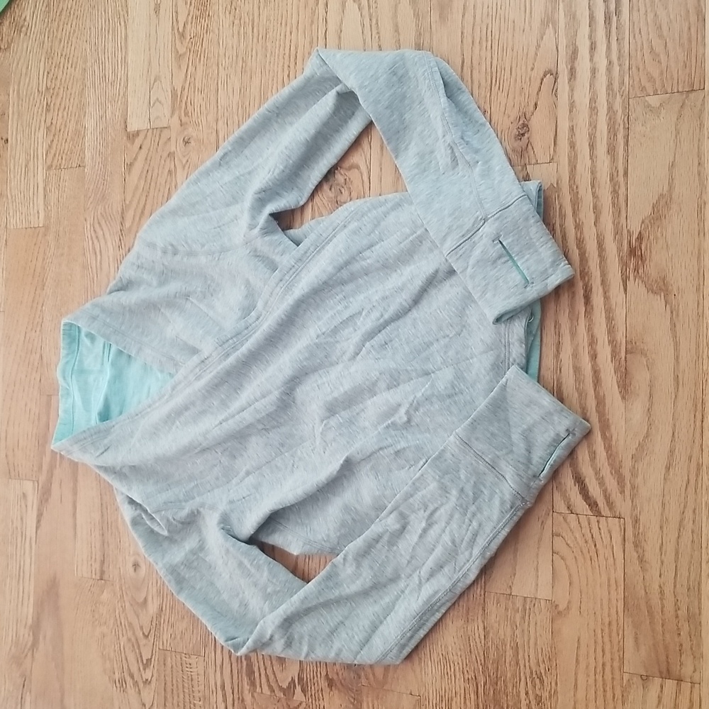 (12) Ivivva Athletica by lululemon Athletica Heathered Wrap Sweater Balletcore